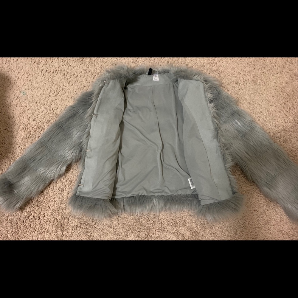 Jacket - Picture 3 of 4
